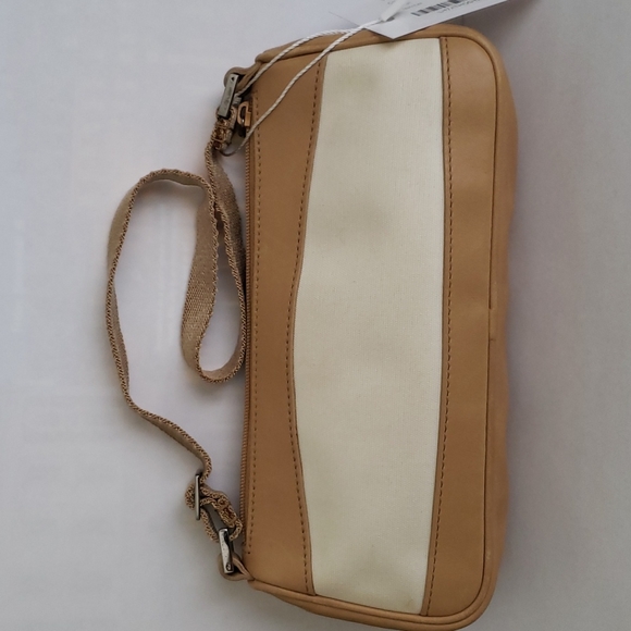 Gucci Canvas/Calfskin Leather Baguette in Cream and Beige - Picture 3 of 14